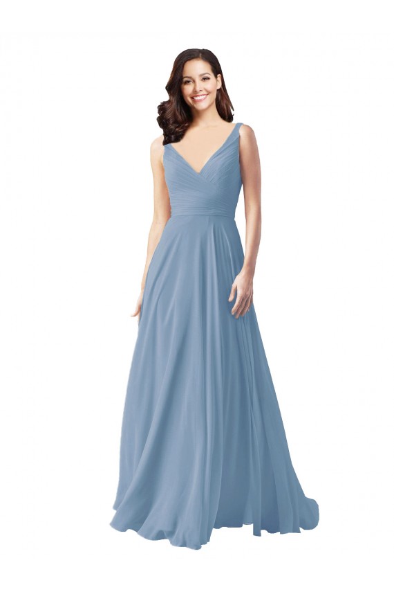 Staubiges Blau A-Linien V-Ausschnitt Chiffon Lange Brautjungfernkleider Ausverkauf