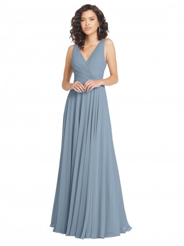 Staubiges Blau A-Linien V-Ausschnitt Chiffon Lange Brautjungfernkleider Ausverkauf